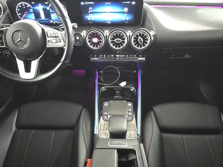 2021 Mercedes-Benz GLA 250 4MATIC - console central